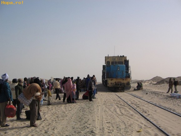 Ciudate - Gara in desert