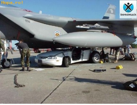 Auto Moto - A vrut sa intreaca avionul!!