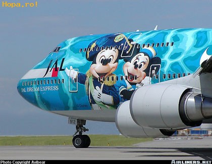 Auto Moto - Zboara cu Mickey Mouse