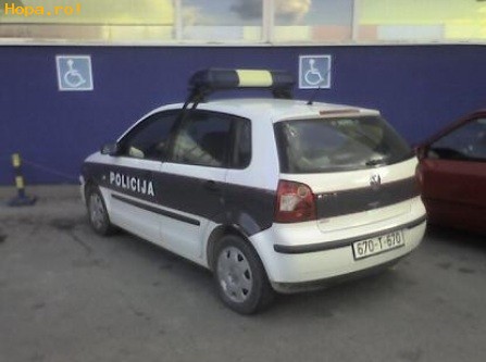 Auto Moto -  Politia are locul ei...
