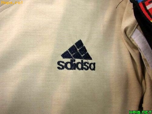 Diverse - Un fals grosolan de Adidas