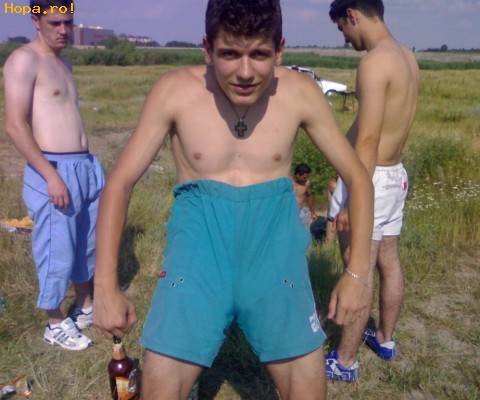 Cocalari - Hobby-ul lui este sa pozeze