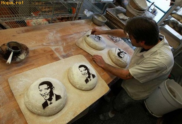 Celebritati - Obama pe paine 1