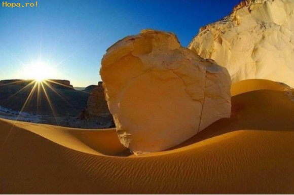 Peisaje - Soare in desert