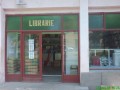 Din Romania - Te duci la librarie sa cumperi ciment