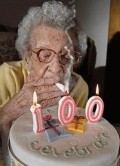 Diverse - Bunica la o tigara la 100 de ani