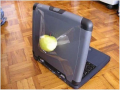 Calculatoare - Noul laptop de la Apple